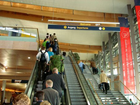 Téléchargez les photos : Style de vie scandinave - l'aéroport d'oslo - en image libre de droit
