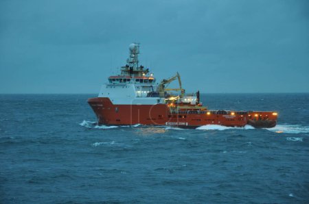Téléchargez les photos : Navire moderne en mer du Nord, Norvège - en image libre de droit