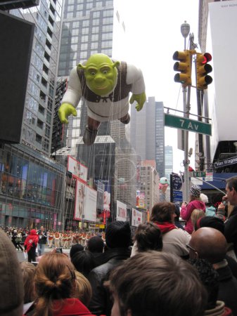 Téléchargez les photos : Macy's Thanksgiving Day Parade à New York - en image libre de droit
