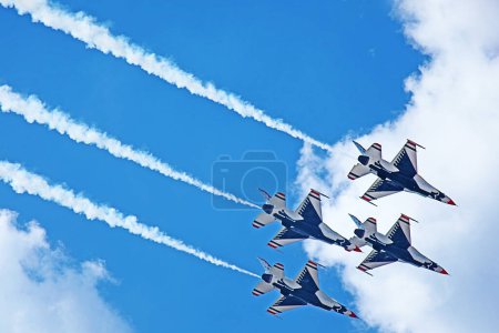 Foto de Demostración de Thunderbirds de la USAF TN 2011 - Imagen libre de derechos