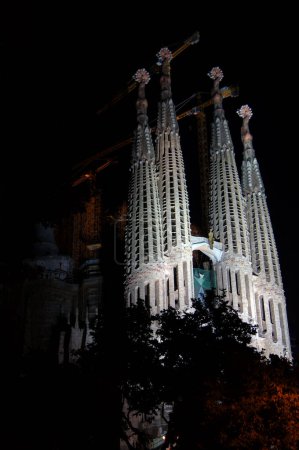Foto de Sagrada Familia hermoso interior - Imagen libre de derechos