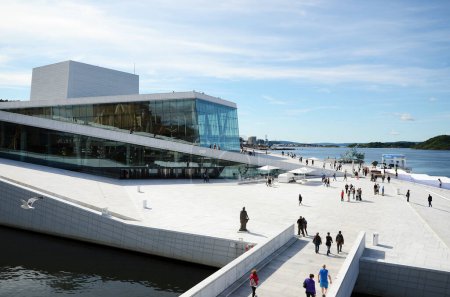 Foto de The Opera house en Oslo, Noruega - Imagen libre de derechos