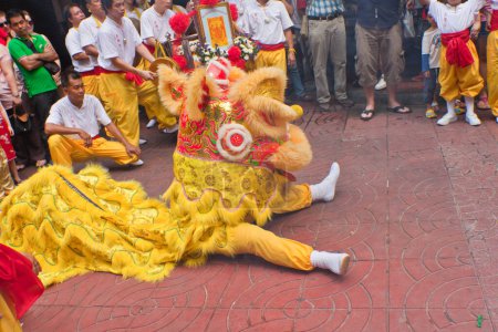 Photo for BANGKOK, Chinatown, THAILAND - February 10: Chinese New Year traditions Chinese New Year Celebrations on February 10, 2013 in BANGKOK. - Royalty Free Image