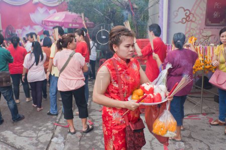 Foto de BANGKOK, Barrio Chino, TAILANDIA - 10 de febrero: Tradiciones del Año Nuevo Chino Celebraciones del Año Nuevo Chino el 10 de febrero de 2013 en BANGKOK. - Imagen libre de derechos