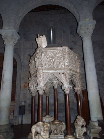 Téléchargez les photos : Eglise Saint André Apôtre Pistoia, Toscane - en image libre de droit