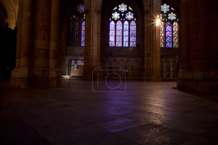 Téléchargez les photos : Intérieur de la cathédrale Léon - en image libre de droit