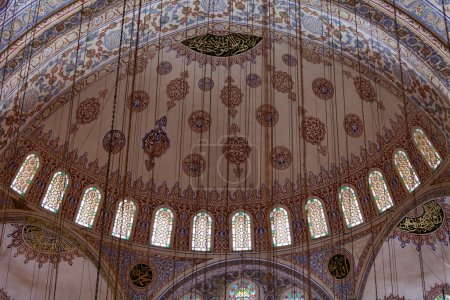 Foto de Estambul - el interior de la Mezquita Azul - Imagen libre de derechos