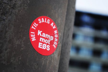 Téléchargez les photos : Sticker argumentant contre l'Espace économique européen - en image libre de droit