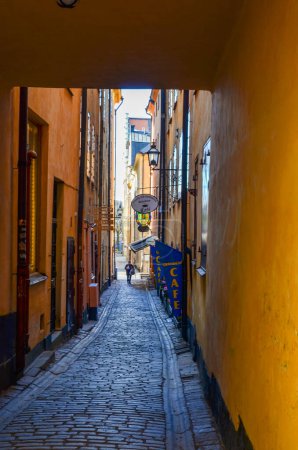 Téléchargez les photos : Ruelle de la vieille ville de Stockholm - en image libre de droit