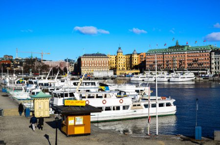 Foto de Barcos blancos en Estocolmo, Suecia - Imagen libre de derechos