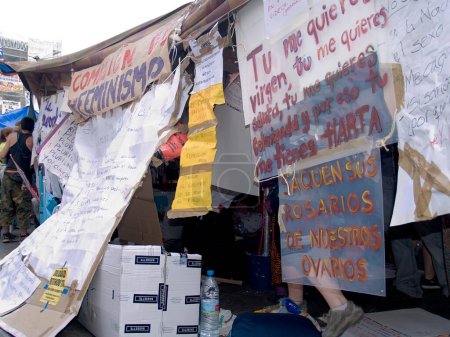 Téléchargez les photos : Revendications féministes à Madrid, Espagne - en image libre de droit