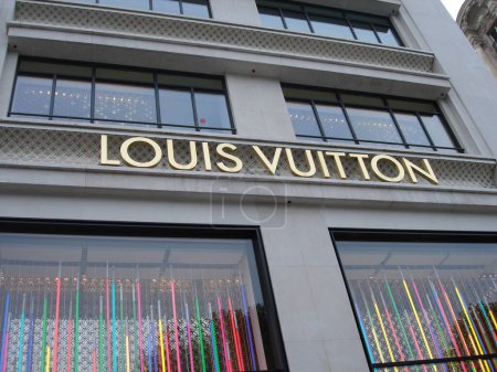 Téléchargez les photos : Vie scandinave, Louis Vuitton - en image libre de droit