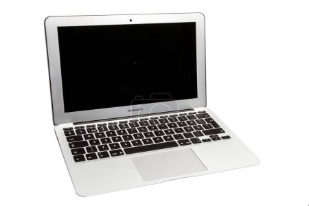 Téléchargez les photos : Apple MacBook Air isolé sur blanc - en image libre de droit