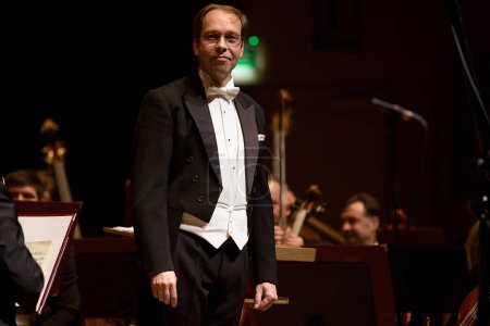 Foto de Foto del concierto Piotr Borkowski, director de orquesta. - Imagen libre de derechos