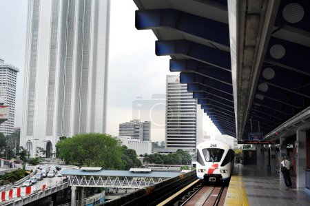 Foto de Metro de Kuala Lumpur. Viajar a través del concepto de Asia - Imagen libre de derechos