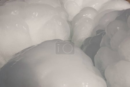 Téléchargez les photos : Gros plan de glace lisse congelée - en image libre de droit