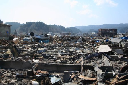 Téléchargez les photos : Le grand tremblement de terre dans l'Est du Japon - en image libre de droit