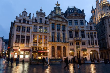 Téléchargez les photos : Bâtiments décorés de la Grand Place, Bruxelles - en image libre de droit