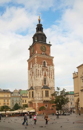 Téléchargez les photos : Tour de la mairie à Cracovie, Pologne - en image libre de droit