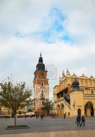 Téléchargez les photos : Tour de la mairie à Cracovie, Pologne - en image libre de droit