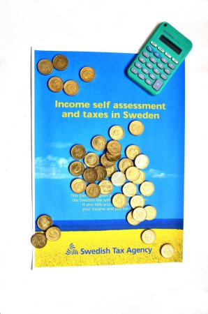 Foto de Fondo del folleto de impuestos sueco - Imagen libre de derechos