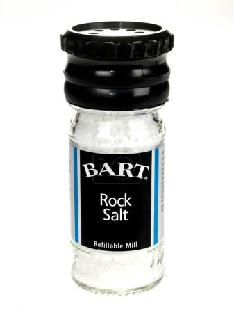 Téléchargez les photos : Broyeur de sel sur fond blanc - en image libre de droit