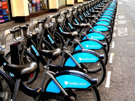 Téléchargez les photos : Location de vélos Barclays à Londres, Royaume-Uni - en image libre de droit