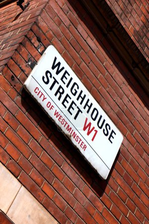 Téléchargez les photos : Weighhouse Street Westminster Londres - en image libre de droit