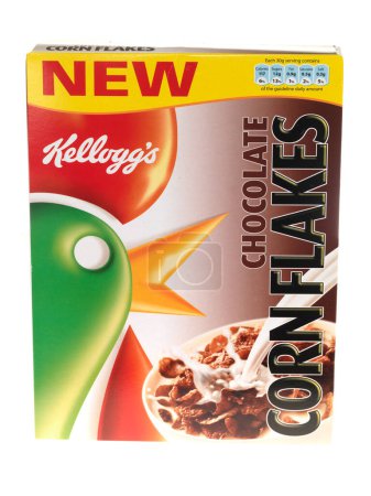 Téléchargez les photos : Cornflakes au chocolat Céréales de petit déjeuner sur fond blanc - en image libre de droit