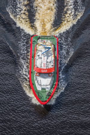 Téléchargez les photos : Rescue boat rs 142, horn flyer - en image libre de droit