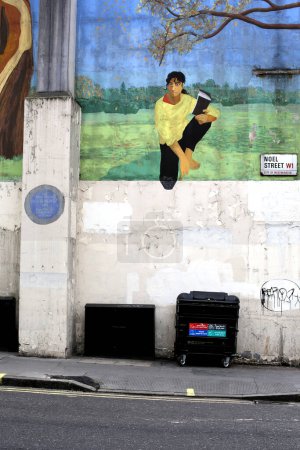 Téléchargez les photos : Murale Noel Street Londres - en image libre de droit