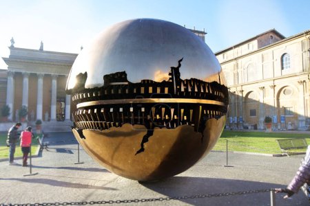 Téléchargez les photos : Statue de balle à Venise, Italie - en image libre de droit