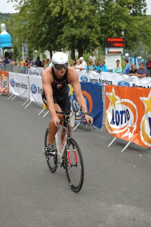 Téléchargez les photos : Poznan Triathlon cycliste - en image libre de droit