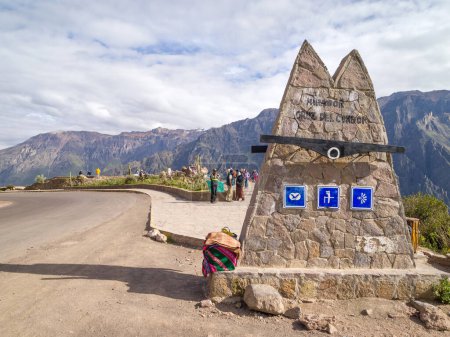 Téléchargez les photos : "Vue sur le canyon de Colca, Pérou." - en image libre de droit