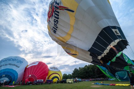 Téléchargez les photos : Festival de montgolfières à Muenster, Allemagne - en image libre de droit