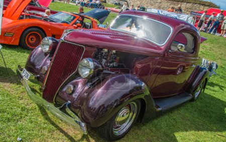 Téléchargez les photos : 1936 ford coupé, concept autoshow - en image libre de droit
