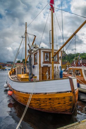 Foto de Exposición de embarcaciones en el puerto de Halden - Imagen libre de derechos