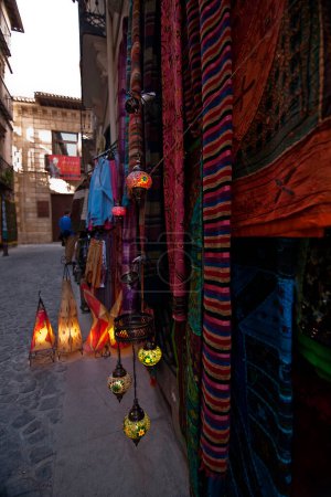 Foto de Tienda de recuerdos, Granada, España - Imagen libre de derechos