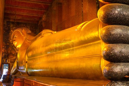 Photo for Reclining buddha in wat Pho temple, Bangkok, Thailand. - Royalty Free Image