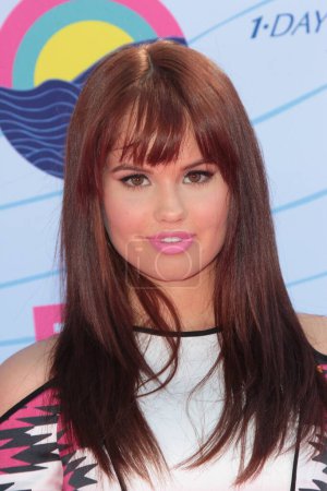Téléchargez les photos : Debby Ryan aux arrivées des Teen Choice Awards 2012, Gibson Amphitheatre, Universal City, CA - en image libre de droit