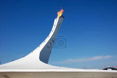 Téléchargez les photos : Feu olympique aux XXIIes Jeux Olympiques d'hiver de Sotchi 2014 - en image libre de droit