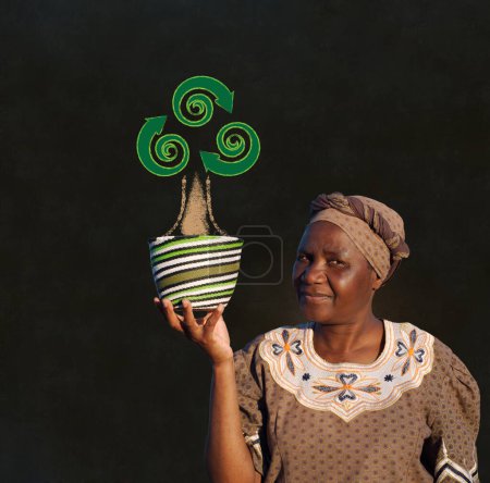 Foto de Sudáfrica mujer Zulu cesta venta mujer pizarra reciclar árbol - Imagen libre de derechos