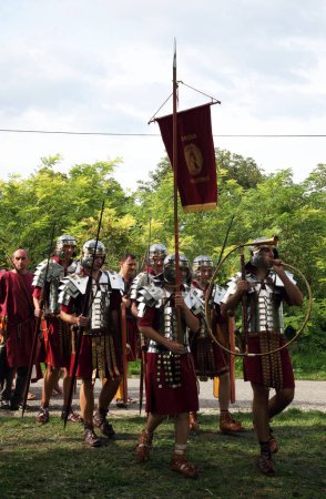 Foto de Fiestas de Dionisio en Andautonija, antiguo asentamiento romano cerca de Zagreb - Imagen libre de derechos