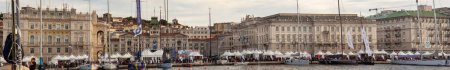 Téléchargez les photos : Vue de Trieste, Barcolana, 2013 - en image libre de droit