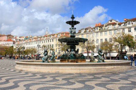 Téléchargez les photos : Place Rossio dans la ville de Lisbonne, Portugal - en image libre de droit