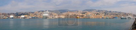 Foto de Panorama de Génova en Italia - Imagen libre de derechos