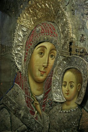 Photo for Virgin Mary and the child Jesus - Royalty Free Image