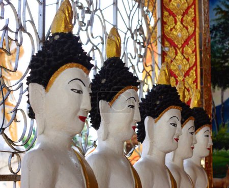 Foto de Estatuas de Buda en Tailandia - Imagen libre de derechos