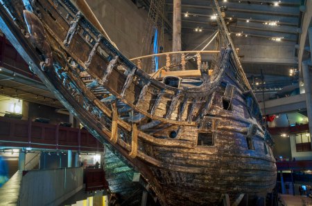 Téléchargez les photos : Musée Vasa avec bateau en bois - en image libre de droit