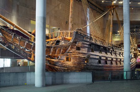 Téléchargez les photos : Bateau en bois au Musée Vasa - en image libre de droit